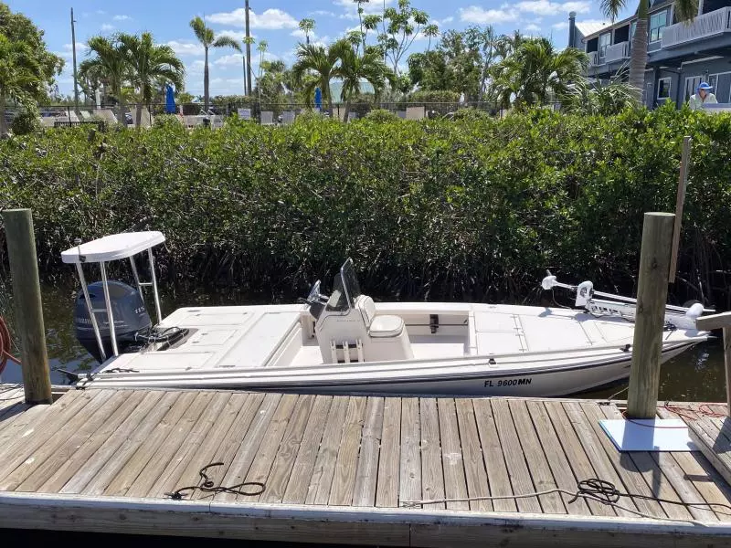 18ft Hewes Yacht For Sale