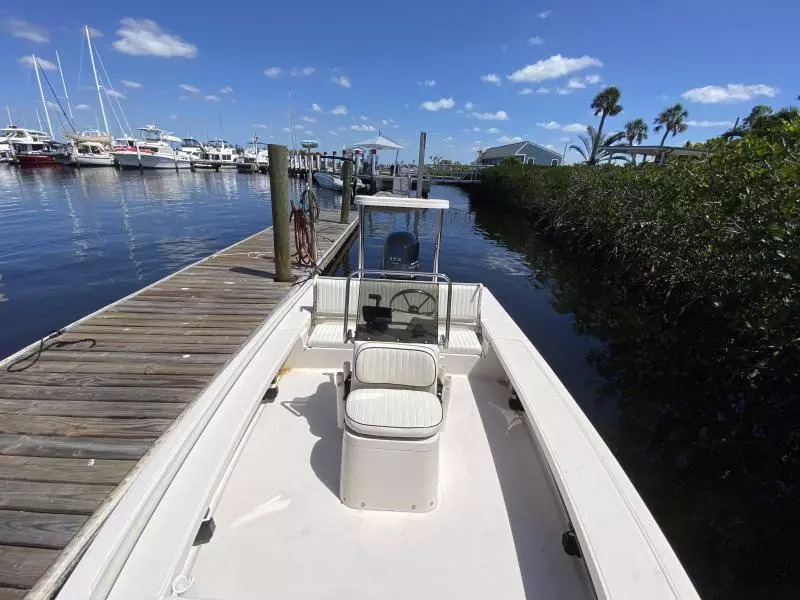18ft Hewes Yacht For Sale