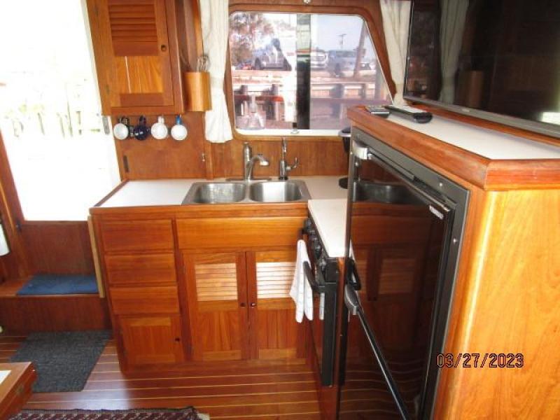 36' Monk galley2