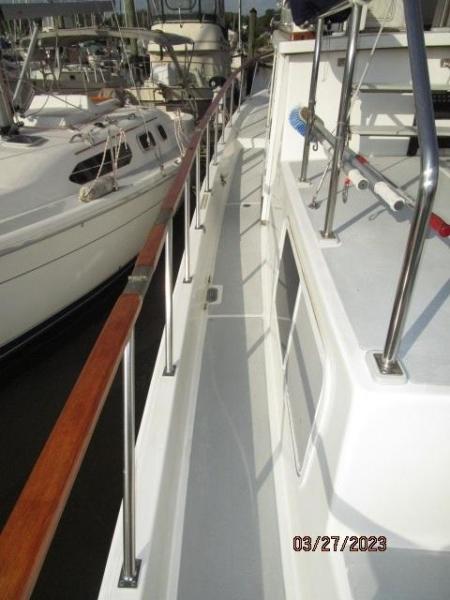 36' Monk port side deck2