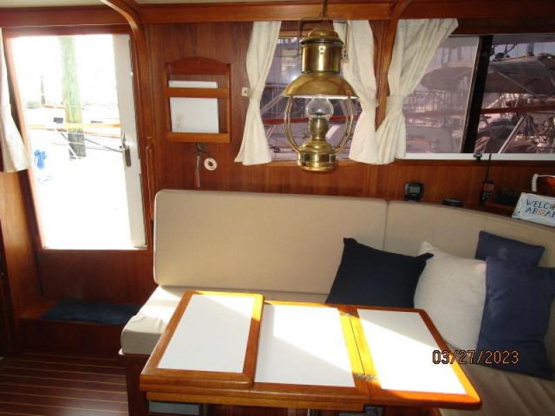 36' Monk salon starboard