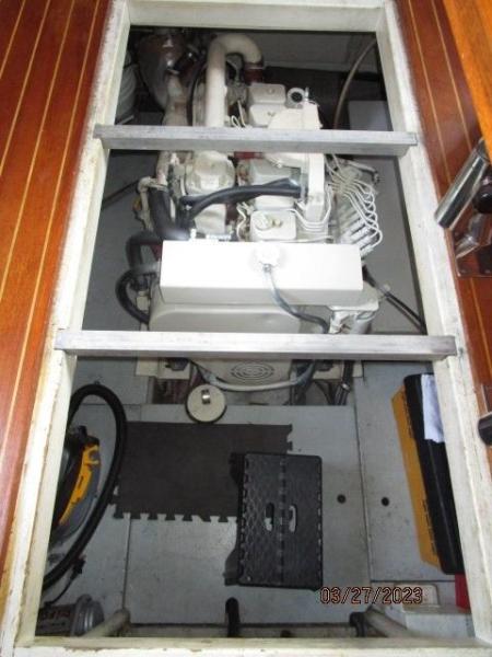 36' Monk engine room access