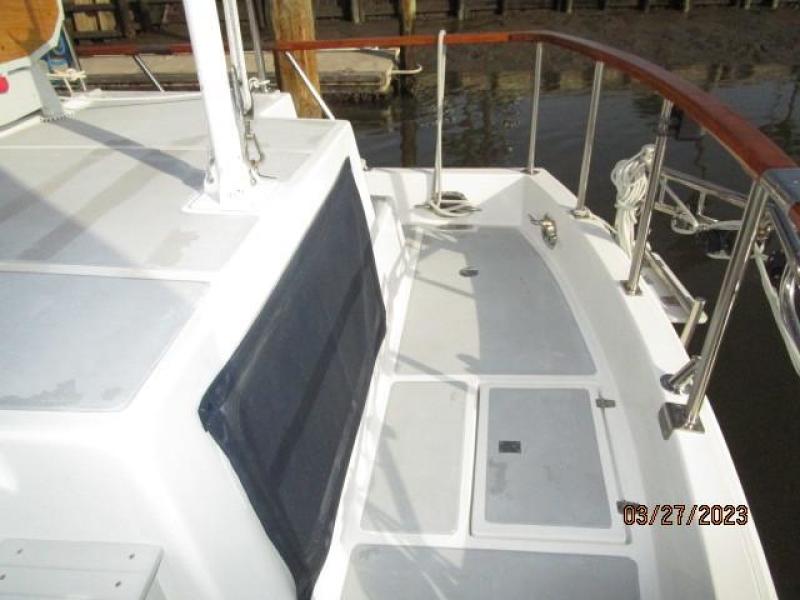 36' Monk aftdeck starboard
