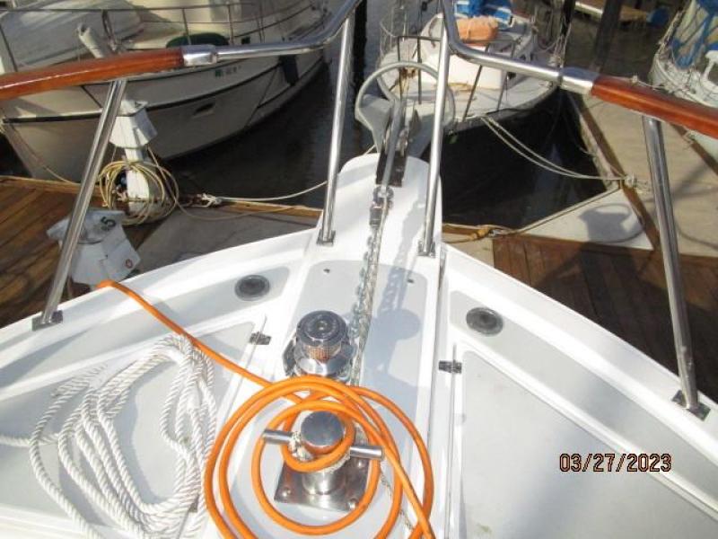 36' Monk anchor windlass