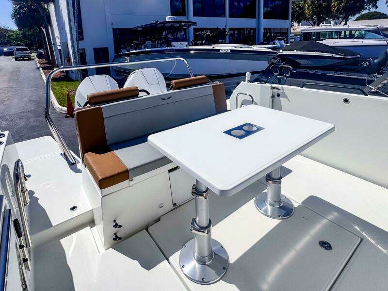 27ft Beneteau Yacht For Sale