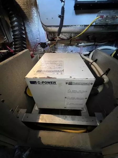 2004 Silverton 39 Motor Yacht