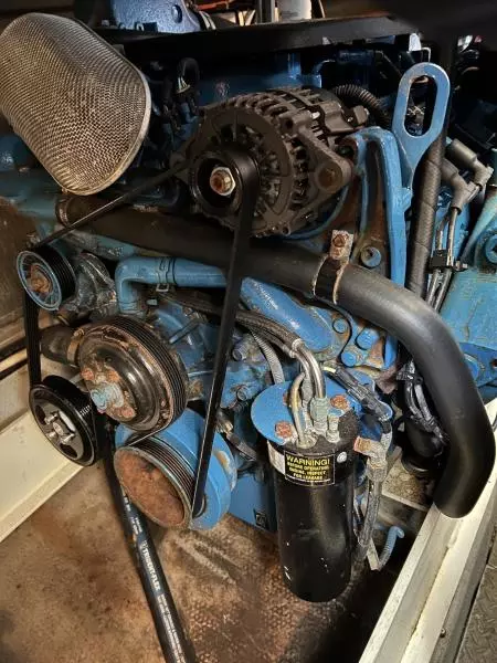 2004 Silverton 39 Motor Yacht