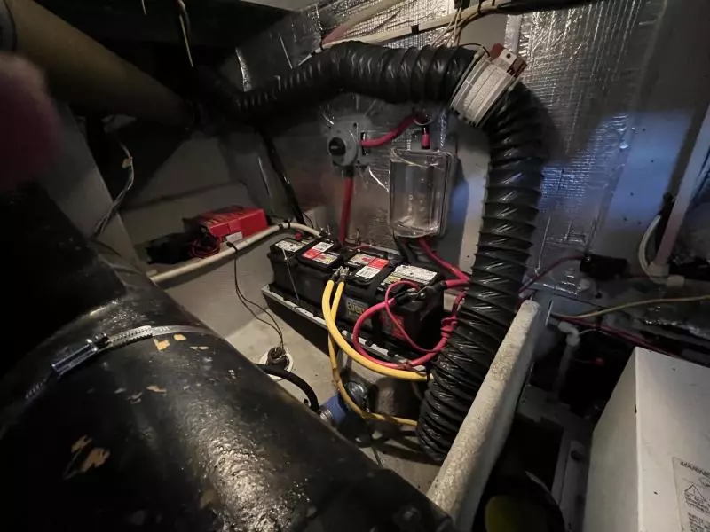 2004 Silverton 39 Motor Yacht