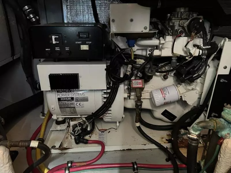 2004 Silverton 39 Motor Yacht