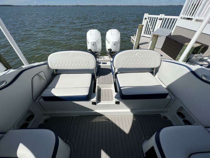 29ft Crownline Yacht For Sale