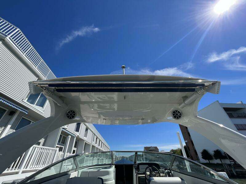 29ft Crownline Yacht For Sale