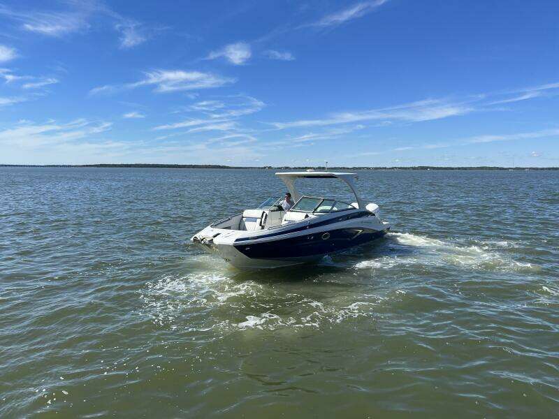 29ft Crownline Yacht For Sale