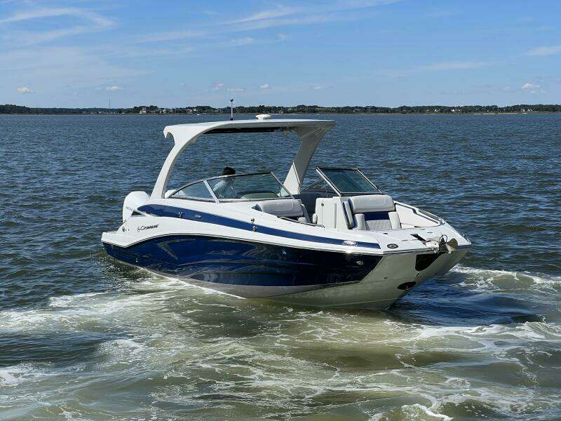 29ft Crownline Yacht For Sale
