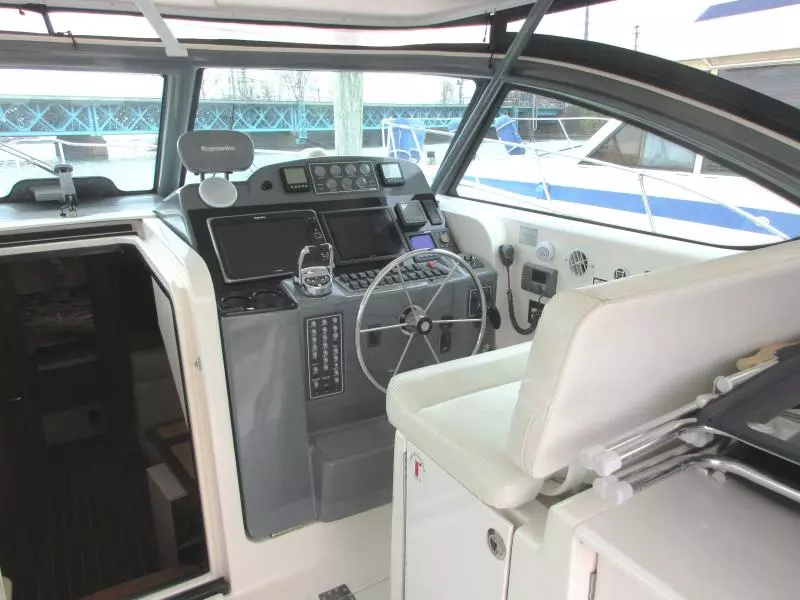 Helm Station