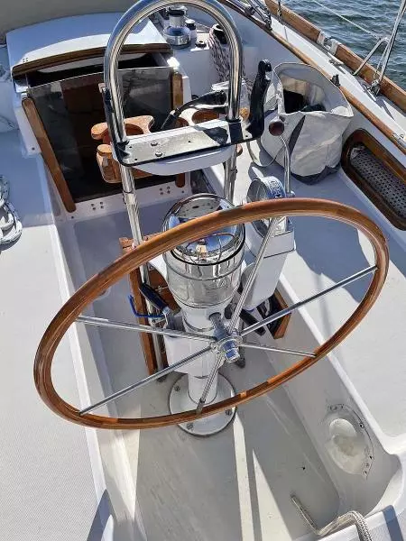 Teak Wheel and Helm Pedestal