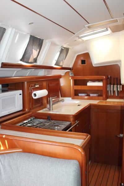 2007 Beneteau 423