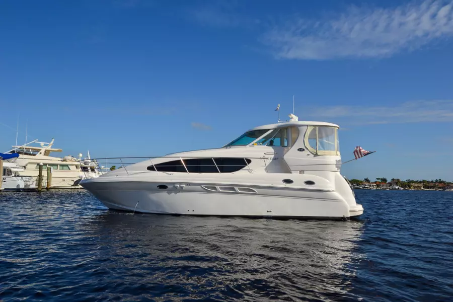 Sea Ray 40 Motor Yacht