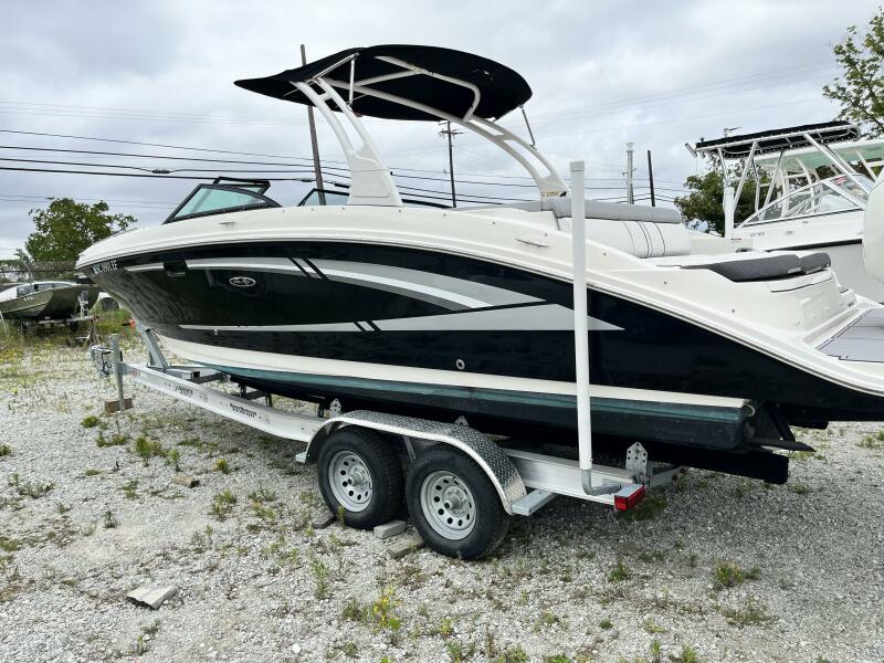 2017 Sea Ray SDX27