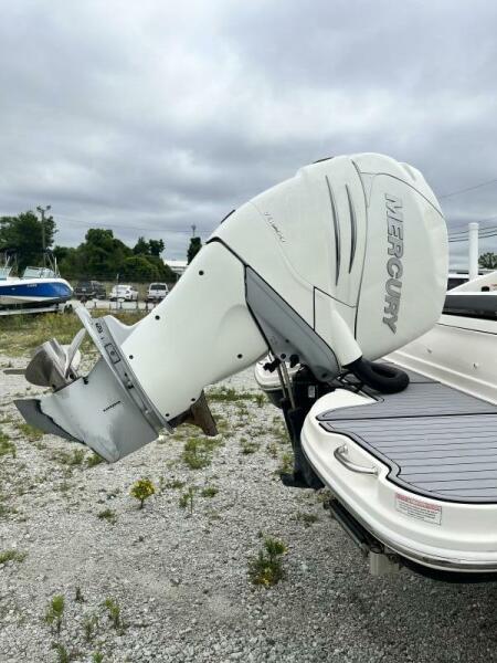 2017 Sea Ray SDX27
