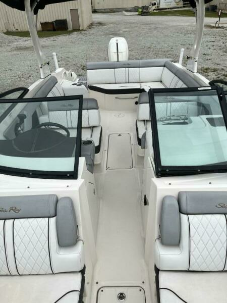 SDX27 27ft Sea Ray Yacht For Sale