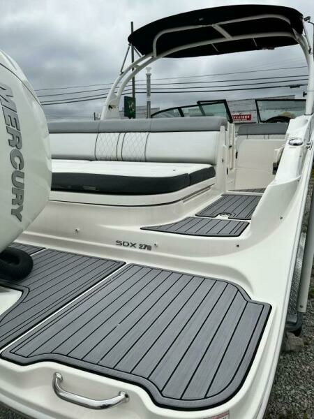 SDX27 27ft Sea Ray Yacht For Sale