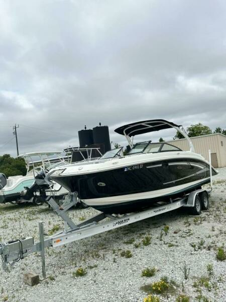 SDX27 27ft Sea Ray Yacht For Sale