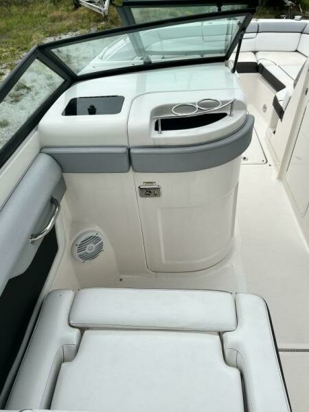SDX27 27ft Sea Ray Yacht For Sale