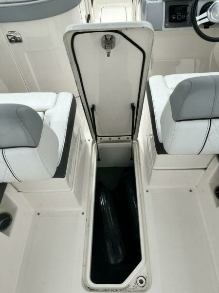 SDX27 27ft Sea Ray Yacht For Sale