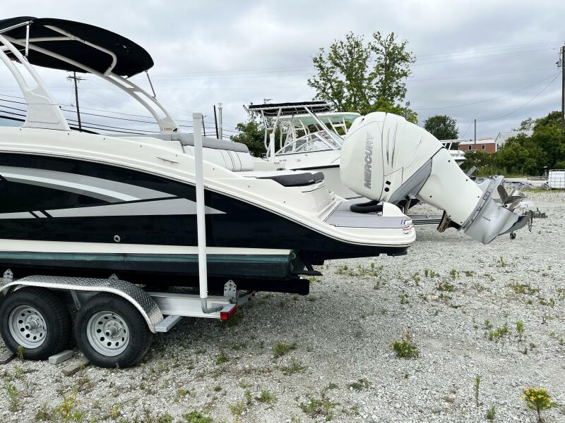 2017 Sea Ray SDX27