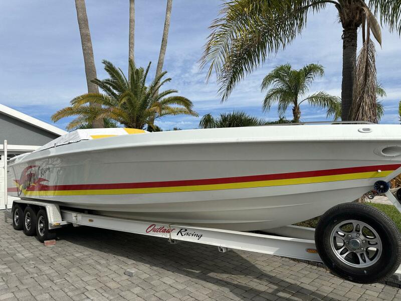 photo of 32' Baja Outlaw 32 1997