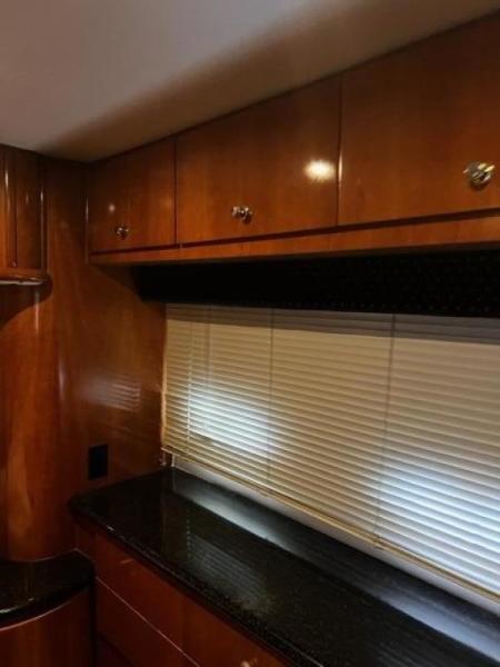 46 Carver aft stateroom stbd upper