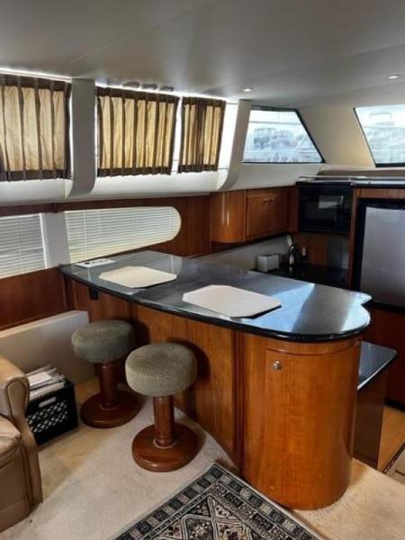 46' Carver breakfast bar