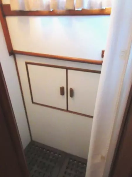 Shower storage