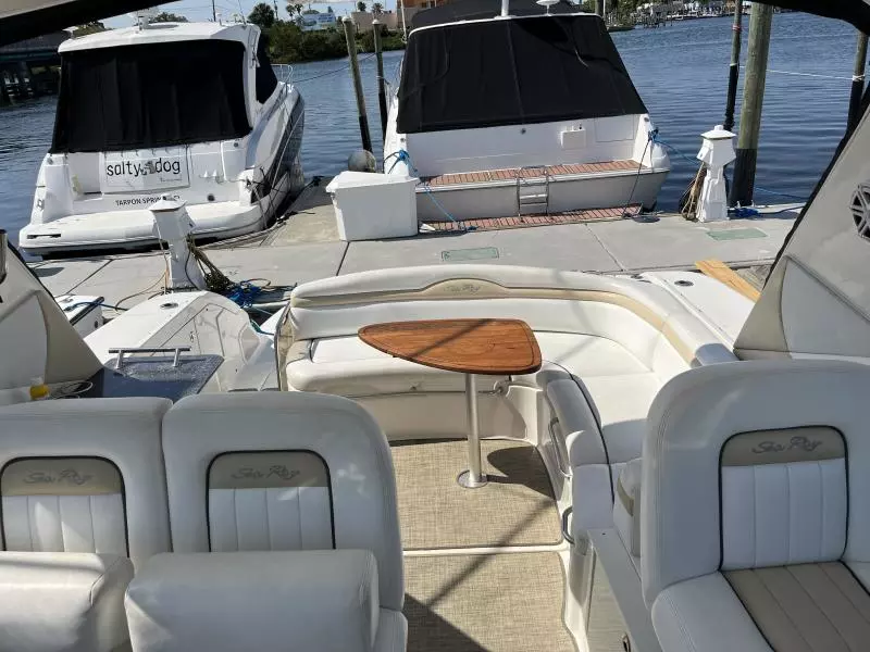2008 Sea Ray 350 Sundancer
