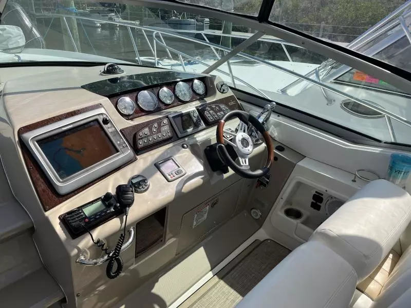 2008 Sea Ray 350 Sundancer