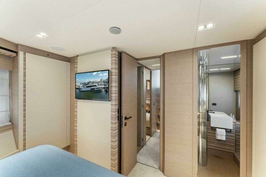 ONLY ONE 67ft Ferretti Yachts Yacht For Sale