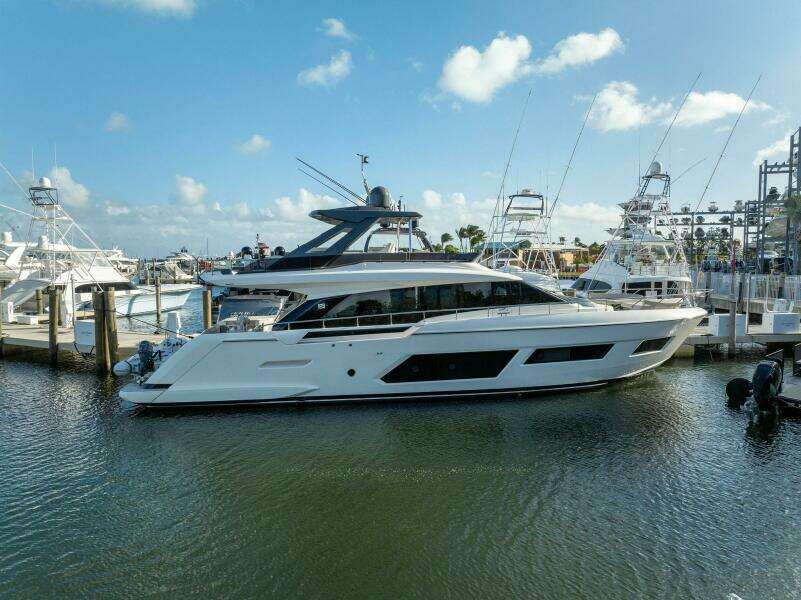 ONLY ONE 67ft Ferretti Yachts Yacht For Sale