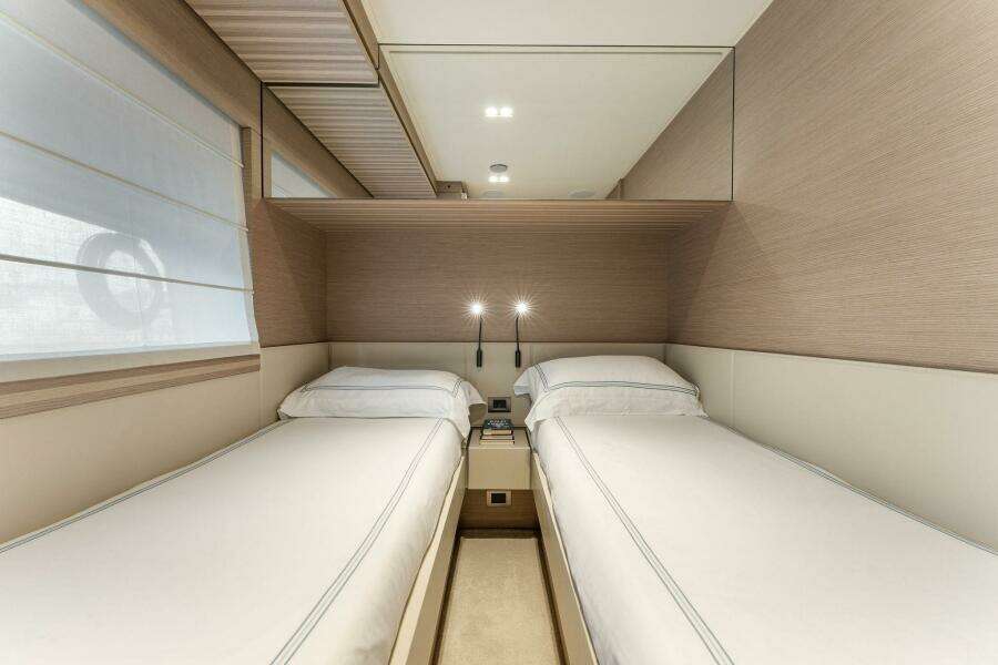 ONLY ONE 67ft Ferretti Yachts Yacht For Sale
