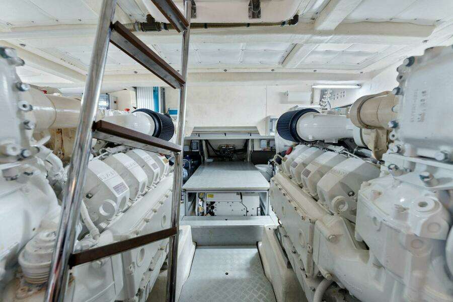 ONLY ONE 67ft Ferretti Yachts Yacht For Sale