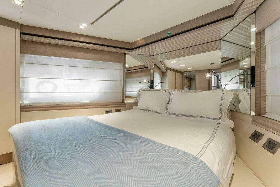 ONLY ONE 67ft Ferretti Yachts Yacht For Sale