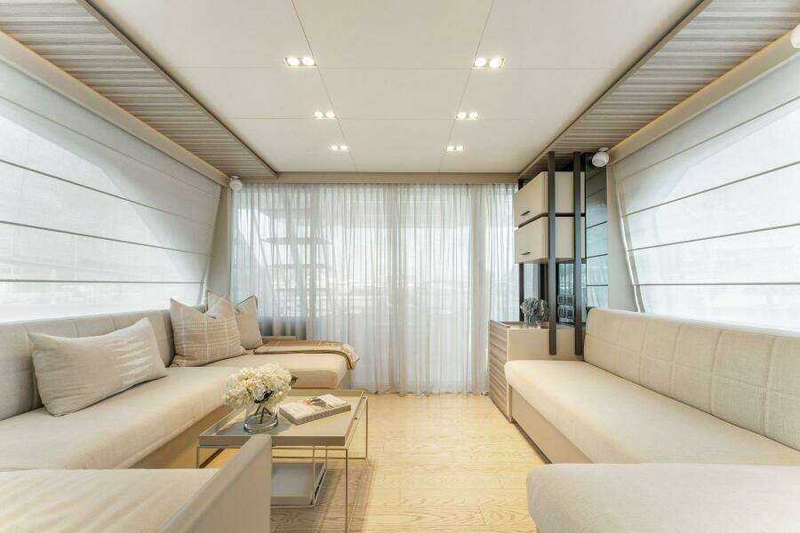 ONLY ONE 67ft Ferretti Yachts Yacht For Sale