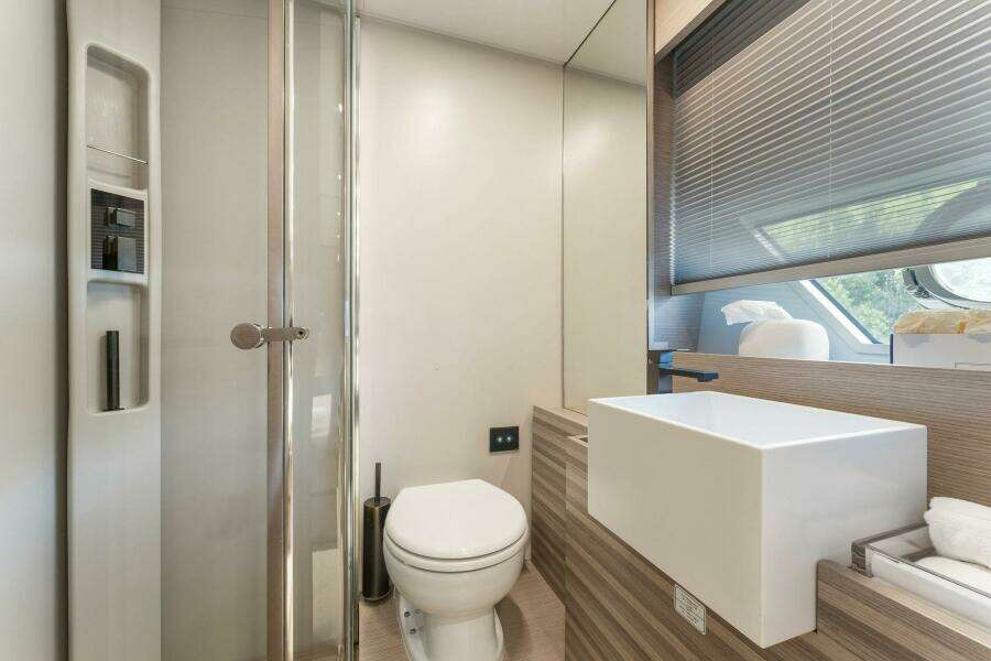 ONLY ONE 67ft Ferretti Yachts Yacht For Sale