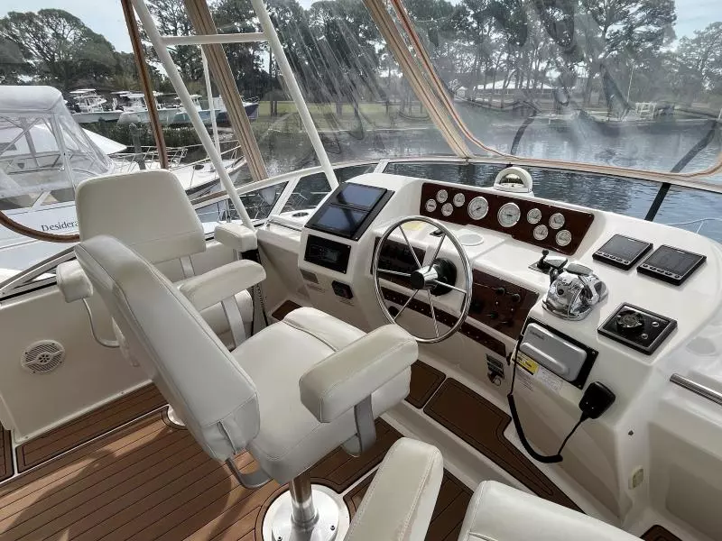 2002 Silverton 453 Motor Yacht