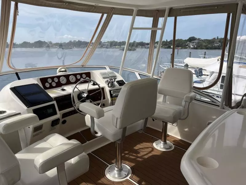 2002 Silverton 453 Motor Yacht