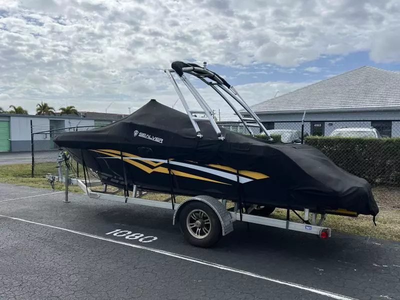 2021 Sealver 21' 656 Waveboat