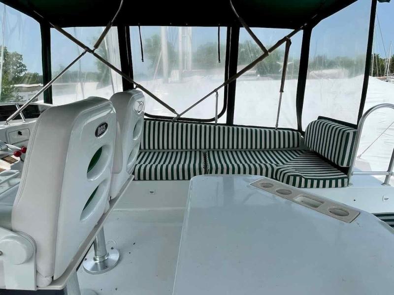 2000 Mainship 430