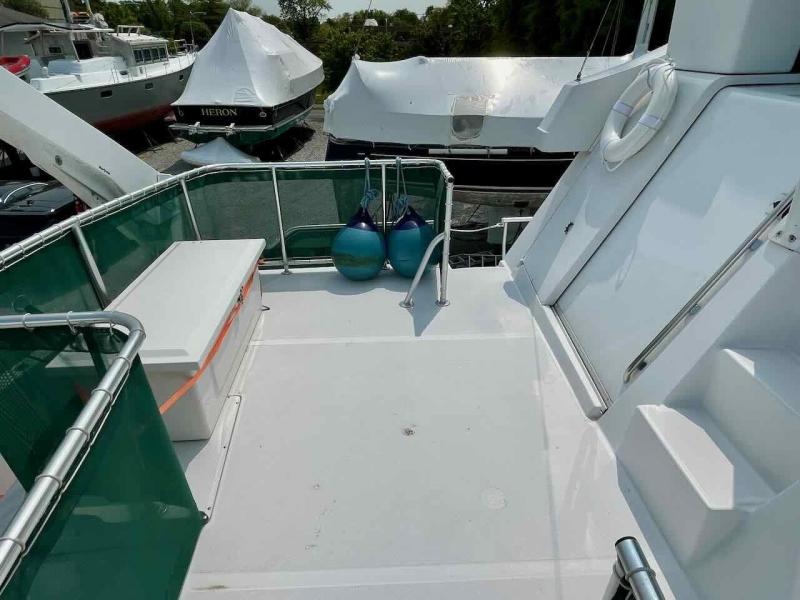 2000 Mainship 430
