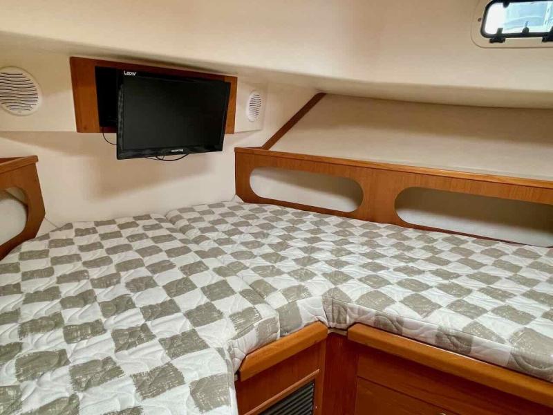 2000 Mainship 430