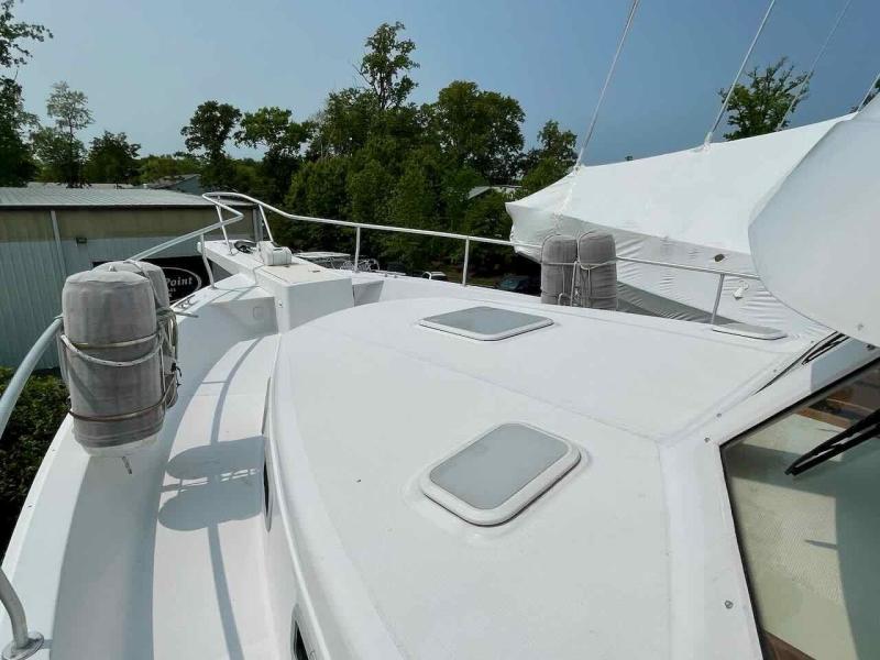 2000 Mainship 430