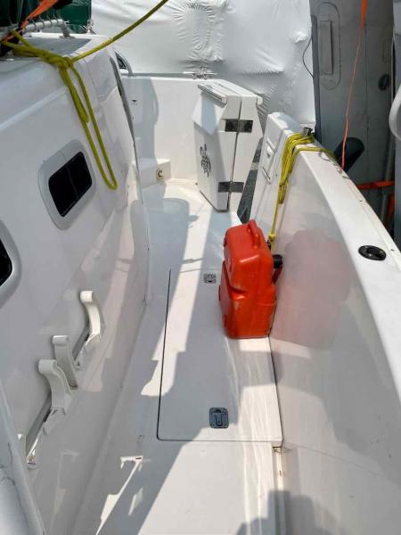 2000 Mainship 430